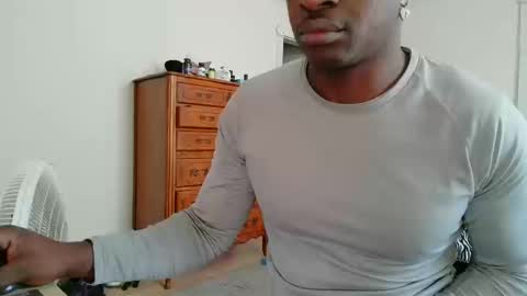 Snapshot of lavanderbrown chatting on 10-10-25, 02:38 lavanderbrown online show from 10-10-25, 02:38