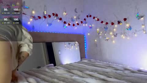 Snapshot of lavenderlav chatting on 02-23-25, 10:49 Melissa online show from 02-23-25, 10:49