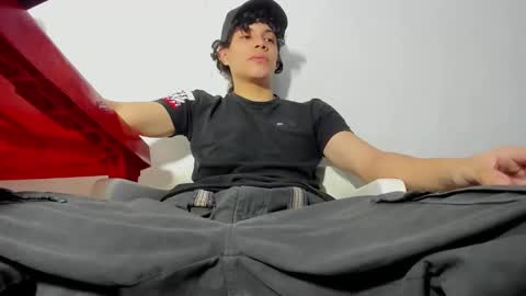 ZAmbrano online show from 09-26-25, 11:36