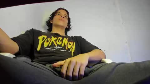 ZAmbrano online show from 10-16-25, 01:17