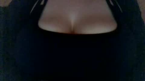 Snapshot of layannalea chatting on 11-25-25, 11:54 layannalea online show from 11-25-25, 11:54