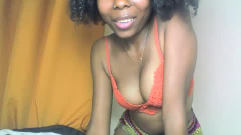 Snapshot of layannek chatting on 09-22-25, 06:32 layannek online show from 09-22-25, 06:32