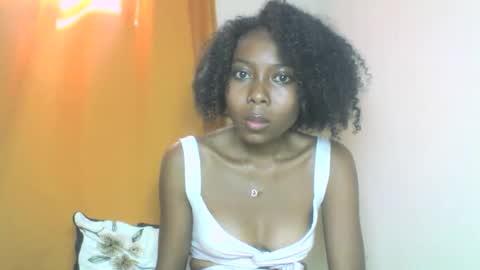 Snapshot of layannek chatting on 09-29-25, 06:18 layannek online show from 09-29-25, 06:18