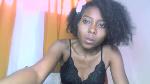 Snapshot of layannek chatting on 10-05-25, 10:13 layannek online show from 10-05-25, 10:13
