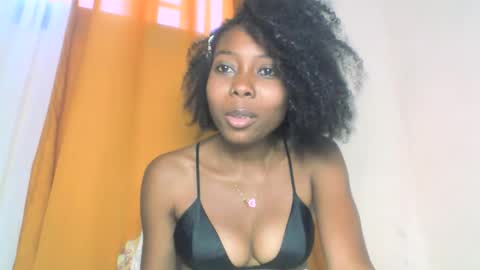 Snapshot of layannek chatting on 10-11-25, 08:24 layannek online show from 10-11-25, 08:24