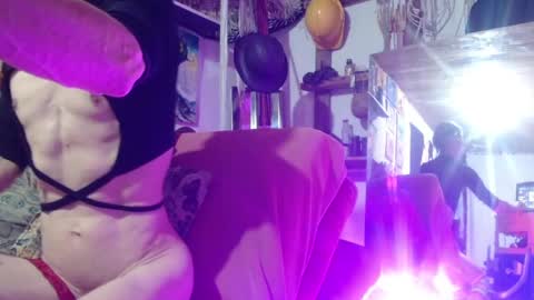 Laye19 online show from 12-08-24, 10:57