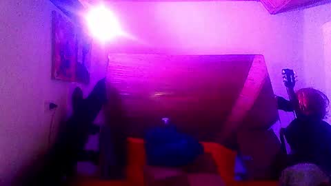 Laye19 online show from 02-08-25, 07:59