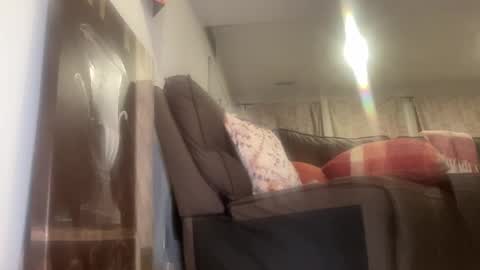 layla online show from 09-13-25, 05:07