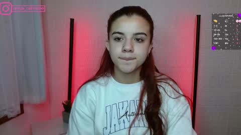 Layla online show from 01-12-25, 01:05