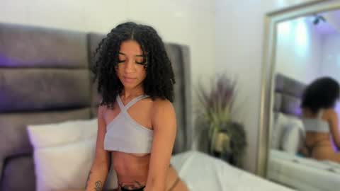 layla_clarke online show from 03-05-25, 06:33