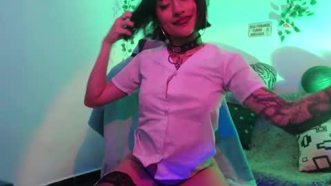 Snapshot of layla_quinn chatting on 12-15-25, 10:58 layla_quinn online show from 12-15-25, 10:58