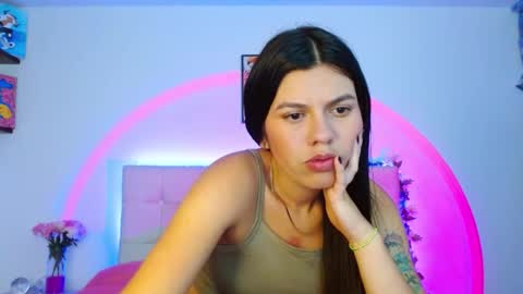 Lia and Rachel online show from 02-17-25, 01:47