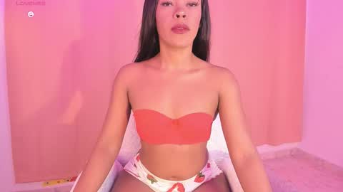 LAYLA online show from 02-01-26, 05:00