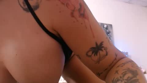 laylacruz online show from 09-10-25, 06:24