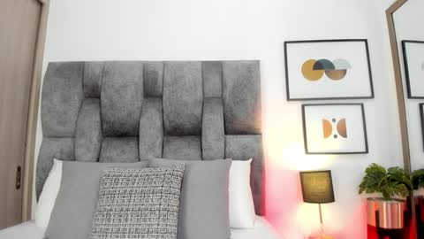 Layla Jenssen online show from 01-22-25, 03:20