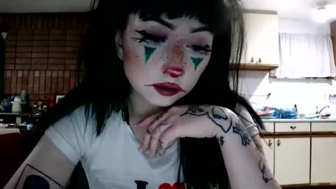 Layla Kills online show from 01-13-25, 05:55