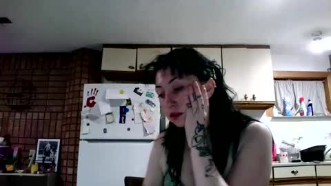 Layla Kills online show from 10-25-25, 07:05