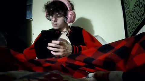 Snapshot of laymetorest420 chatting on 03-07-25, 04:13 Stitch online show from 03-07-25, 04:13