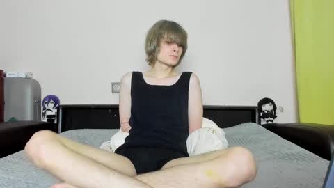 Snapshot of lazydarkknight chatting on 01-20-25, 08:40 Alex online show from 01-20-25, 08:40