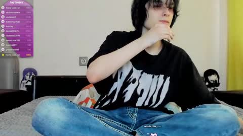 Snapshot of lazydarkknight chatting on 03-06-25, 10:41 Alex online show from 03-06-25, 10:41