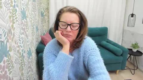 Lea online show from 02-14-26, 05:32