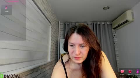 Snapshot of lea_shadom chatting on 12-05-25, 01:14 Lea online show from 12-05-25, 01:14