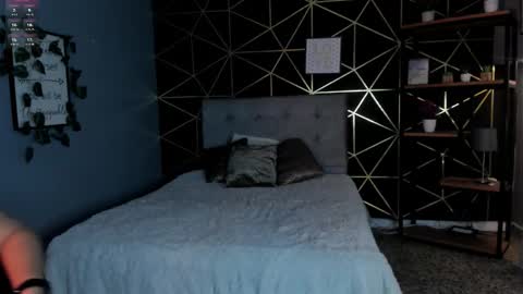 Lea Velle online show from 09-11-25, 04:12