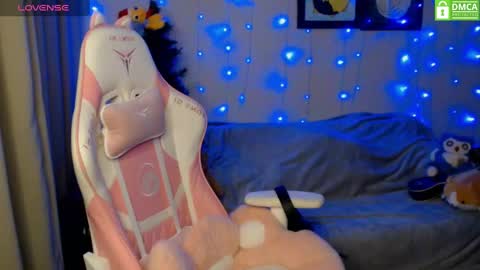 Leah  Gotty online show from 12-20-24, 02:27