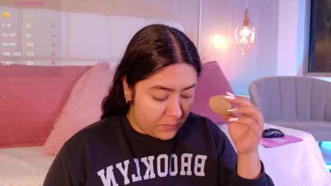 Leah online show from 09-27-25, 02:55