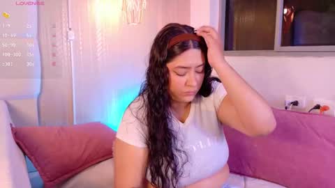 Leah online show from 10-01-25, 03:07