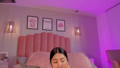 Leah online show from 11-28-25, 03:04