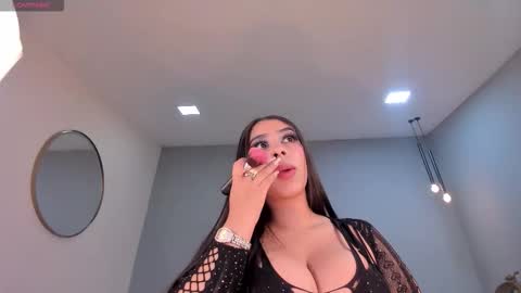 Snapshot of leahlombardi_ chatting on 09-14-25, 05:23 leahlombardi_ online show from 09-14-25, 05:23