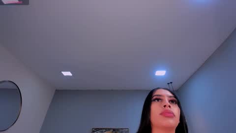 Snapshot of leahlombardi_ chatting on 10-16-25, 02:56 leahlombardi_ online show from 10-16-25, 02:56