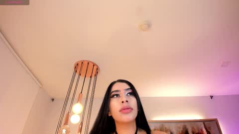 Snapshot of leahlombardi_ chatting on 11-23-25, 03:17 leahlombardi_ online show from 11-23-25, 03:17