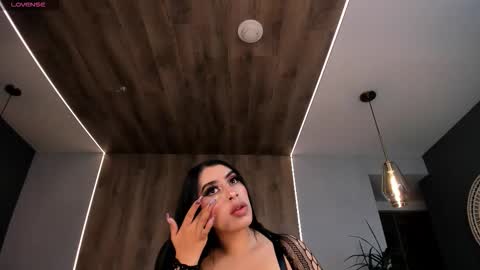 Snapshot of leahlombardi_ chatting on 11-28-25, 03:20 leahlombardi_ online show from 11-28-25, 03:20