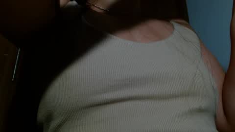 Snapshot of leanaalhub chatting on 12-06-24, 04:47 leanaalhub online show from 12-06-24, 04:47