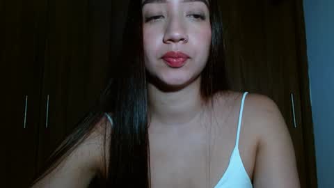 Snapshot of leanaalhub chatting on 12-23-24, 03:18 leanaalhub online show from 12-23-24, 03:18