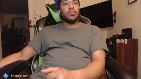 Snapshot of learoy chatting on 03-04-25, 04:49 Learoy online show from 03-04-25, 04:49