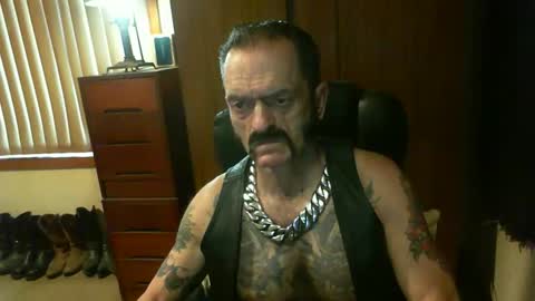 leathergreaser online show from 12-17-24, 09:49