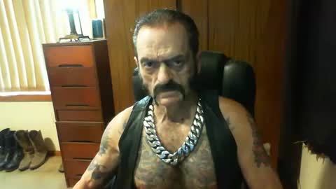leathergreaser online show from 01-08-25, 02:14