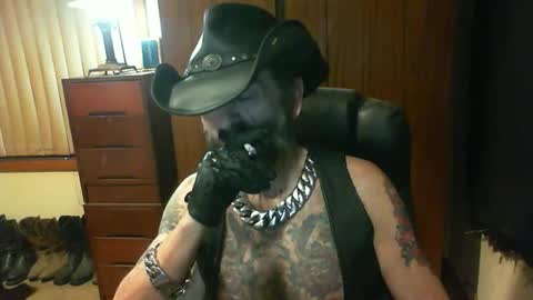 leathergreaser online show from 10-01-25, 05:41