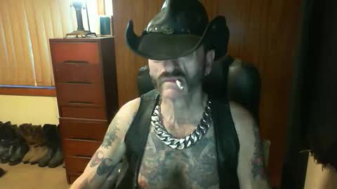 leathergreaser online show from 11-28-25, 06:43