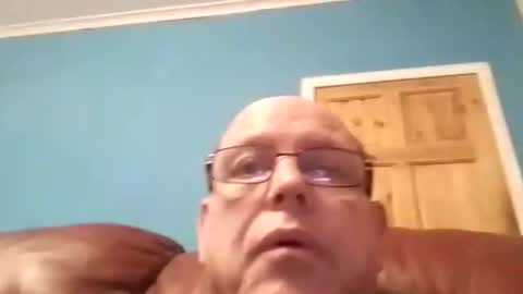 leatherpants68 online show from 11-11-25, 05:46