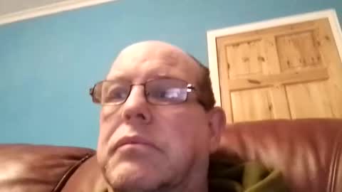 leatherpants68 online show from 03-25-26, 08:37