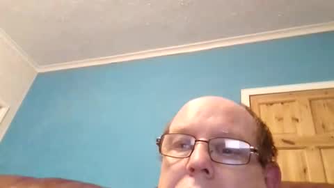 leatherpants68 online show from 04-15-26, 09:15