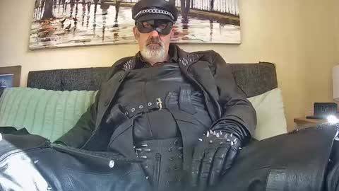 master or sir online show from 03-11-25, 10:18