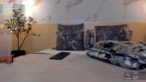 Snapshot of leathompson1 chatting on 01-09-25, 05:55 online show from 01-09-25, 05:55