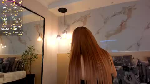 Snapshot of leathompson1 chatting on 03-04-25, 01:12 online show from 03-04-25, 01:12