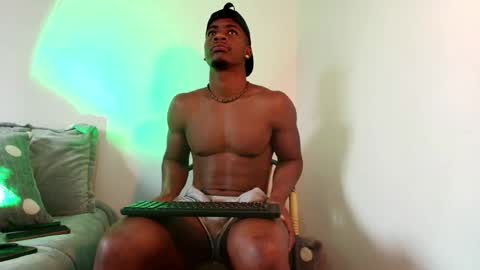 Snapshot of lebron_black_ chatting on 02-12-26, 09:10 Lebron online show from 02-12-26, 09:10