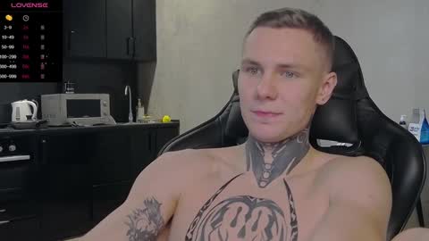 Snapshot of lechery_boy chatting on 12-10-24, 09:43 Lechery boy online show from 12-10-24, 09:43